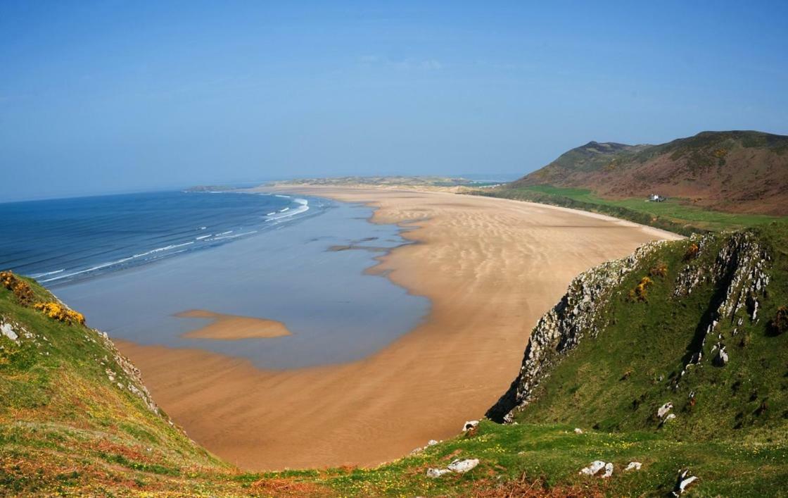 Holiday home Cilhendre Holiday - The Dairy *